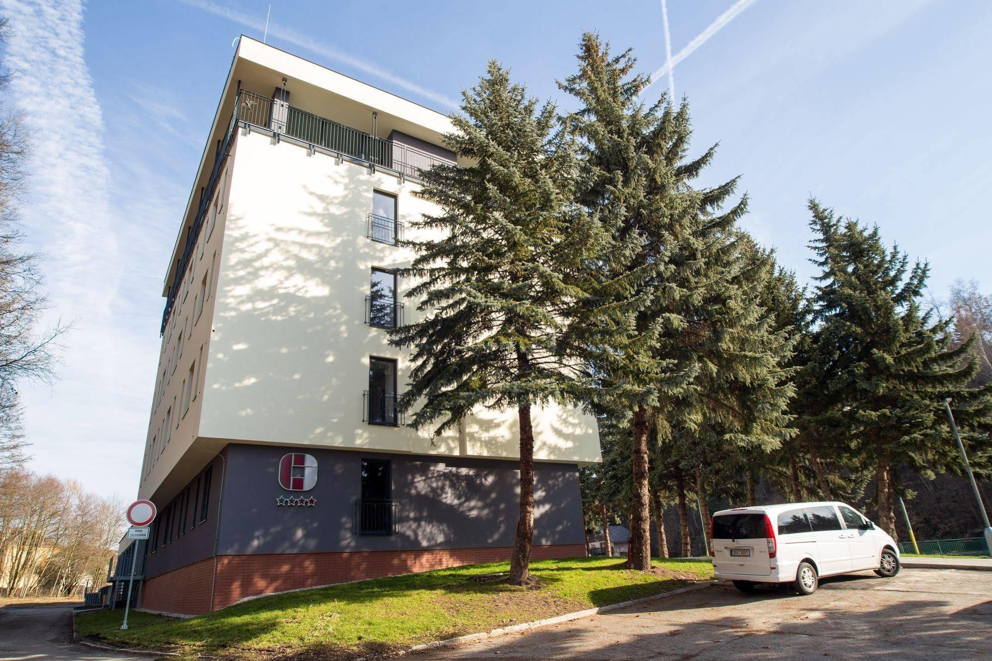 Parkhotel Carlsbad 4* Dalovice