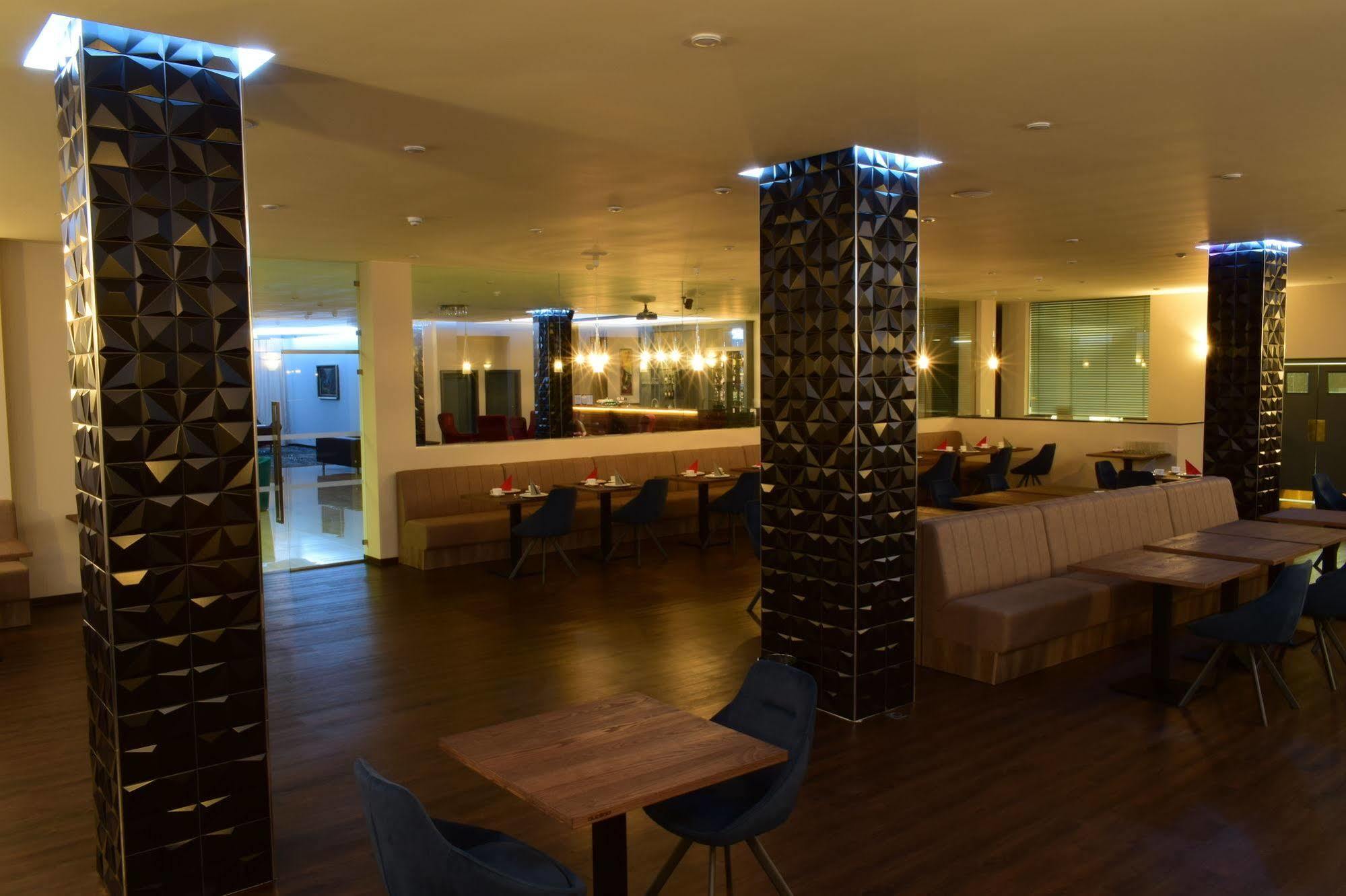 Parkhotel Carlsbad Hotel 4*